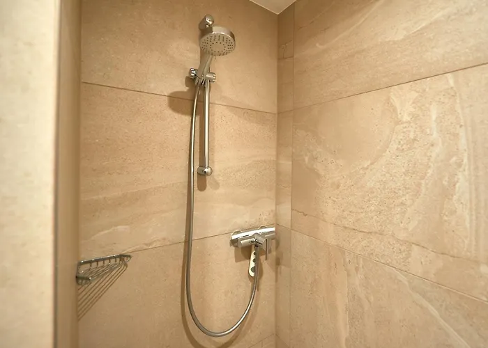 Seerose - 15 * Sellin (Rugen)